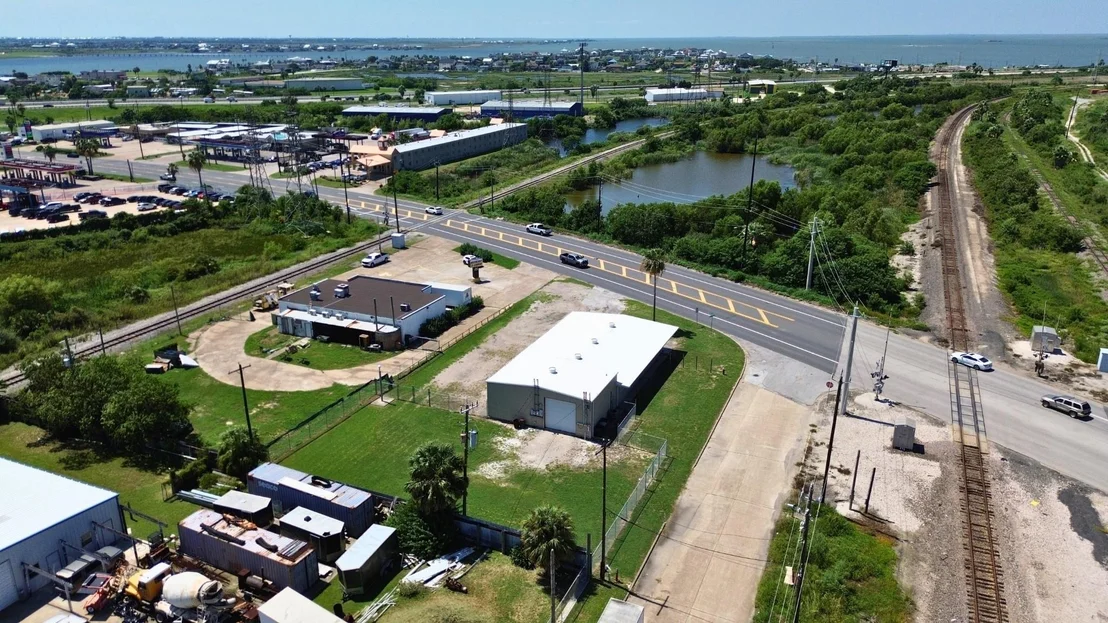 Photo of 8017 Harborside Drive