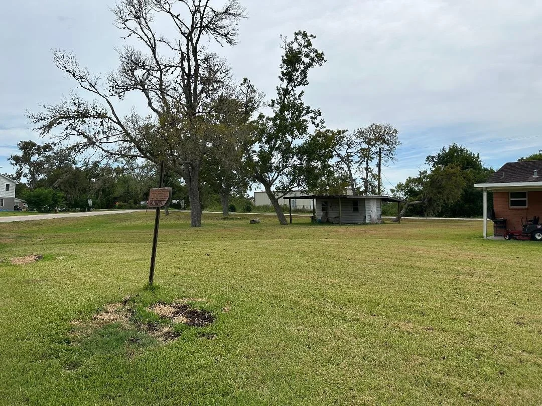 Photo of 304 Edgewater Drive