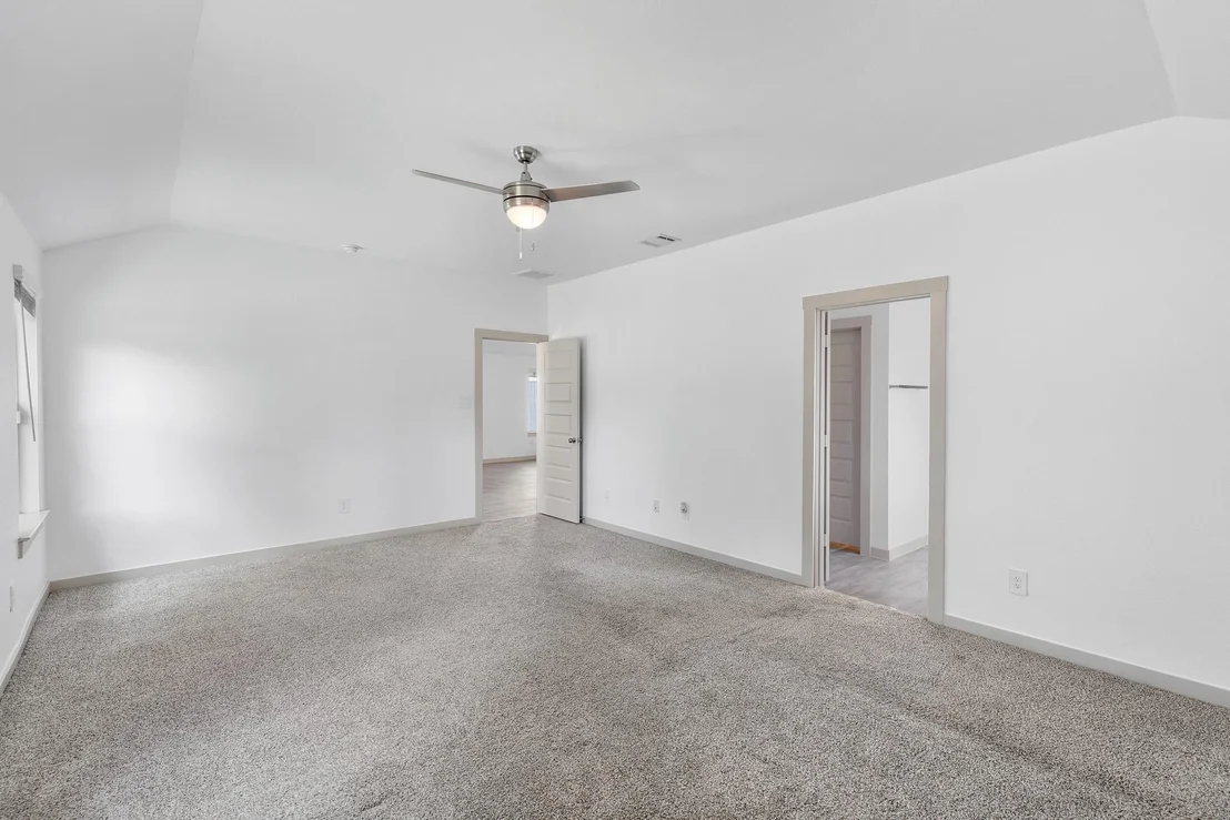 Photo of 103 Lakeway Circle