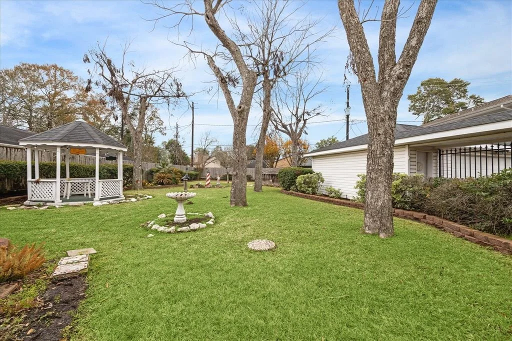 Photo of 10010 Balmforth Lane