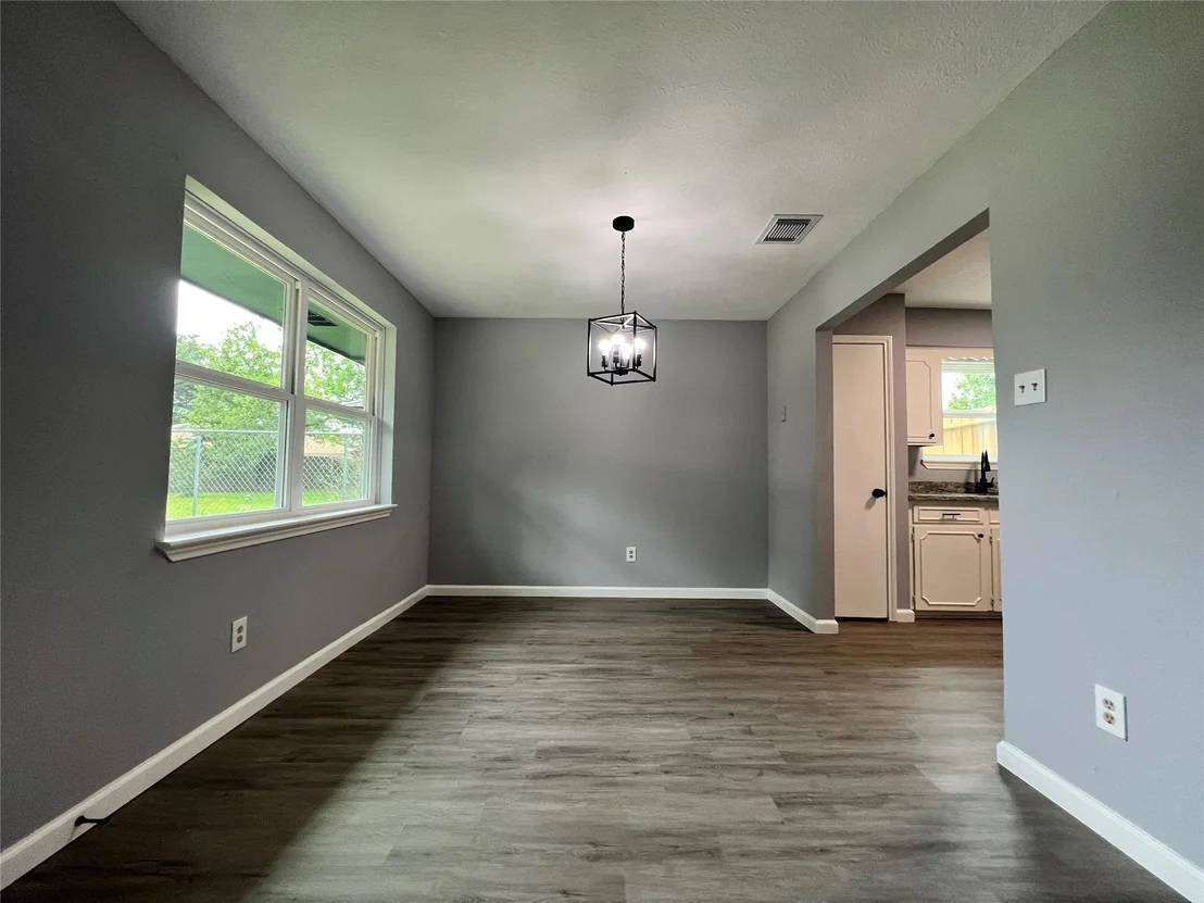Photo of 7110 Ensworth Drive