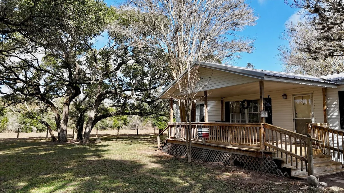 Photo of 415 County Road 457