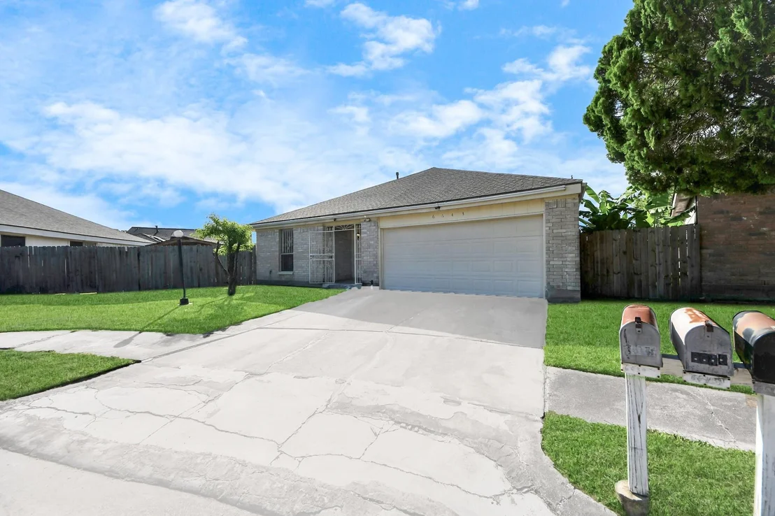 Photo of 6643 Briar Glade Drive