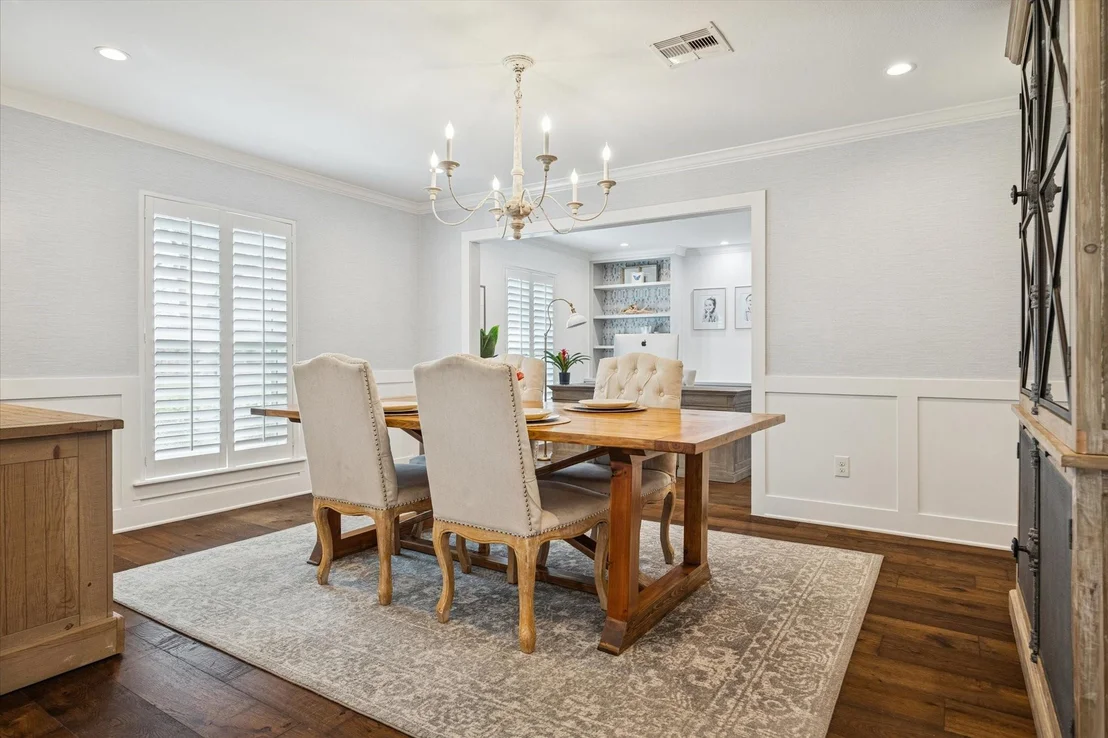 Photo of 1210 Briarbrook Drive