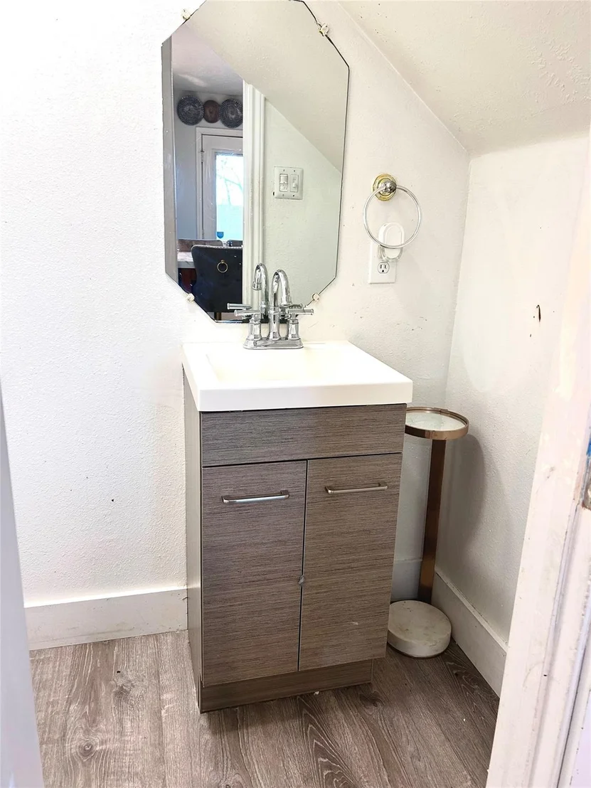 Photo of 34534 Park View