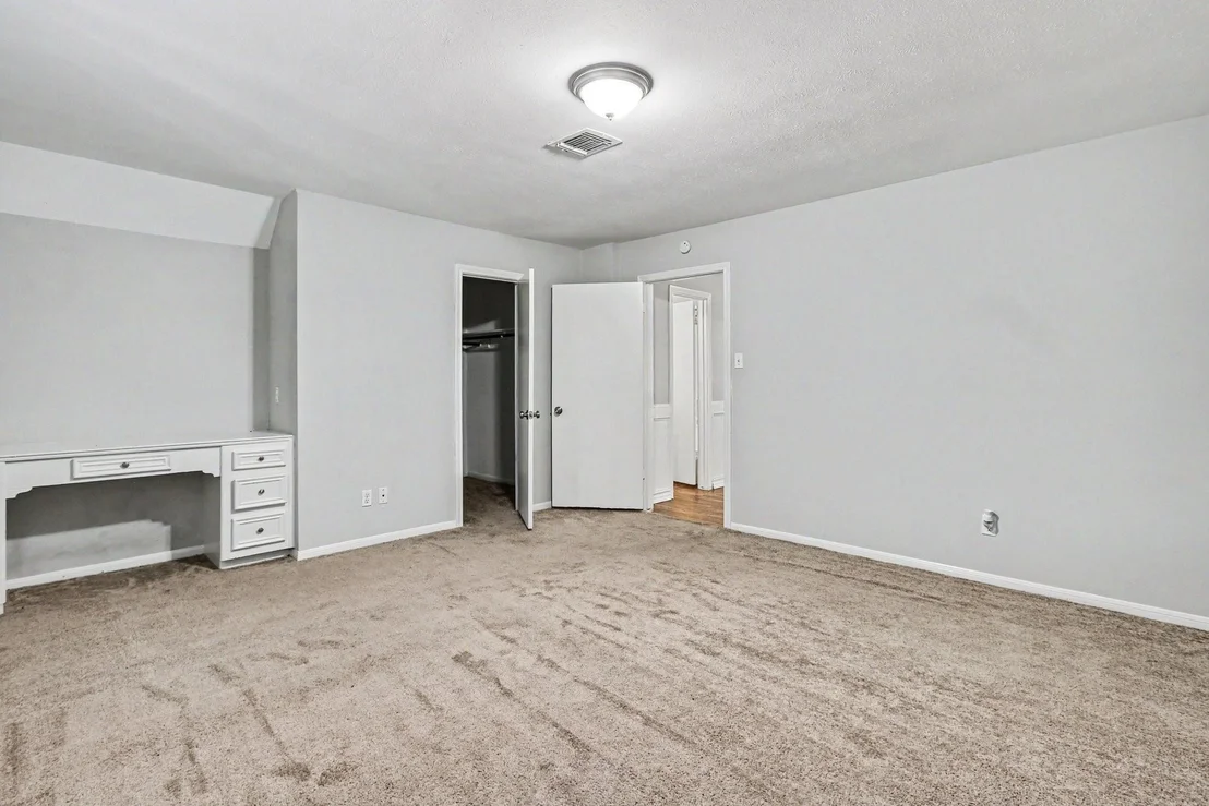 Photo of 5918 Pine Arbor Drive