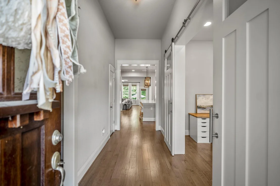 Photo of 119 Silverwolf Cove Place