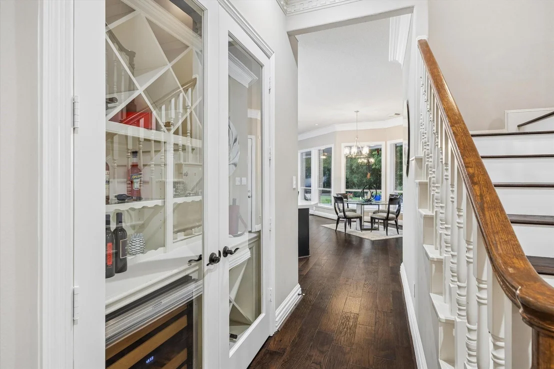 Photo of 35 N Regent Oak