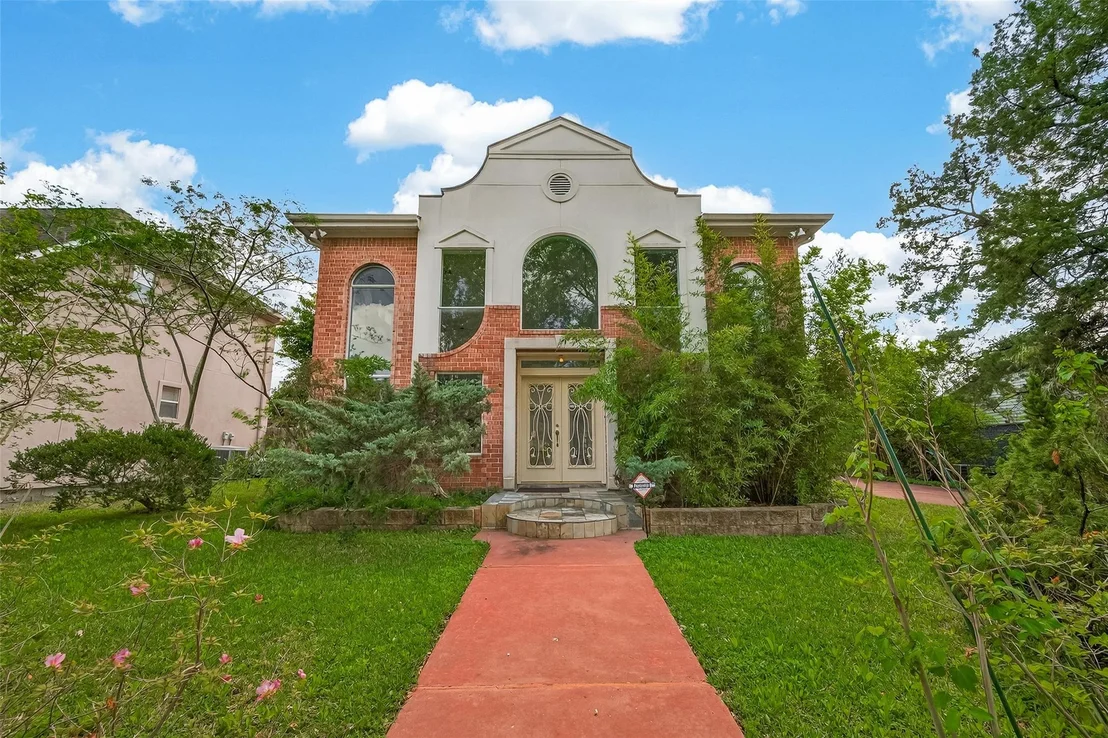 Photo of 5437 Loch Lomond Drive