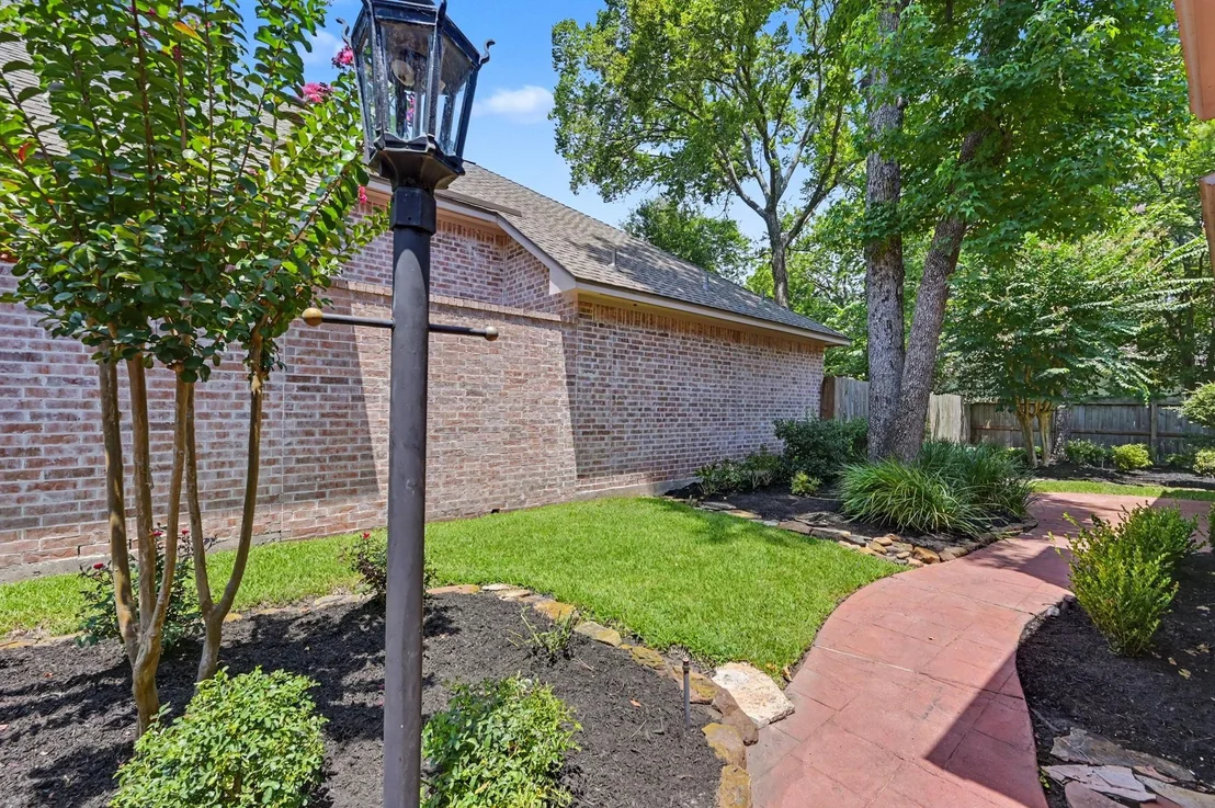Photo of 22 N Castlegreen Circle