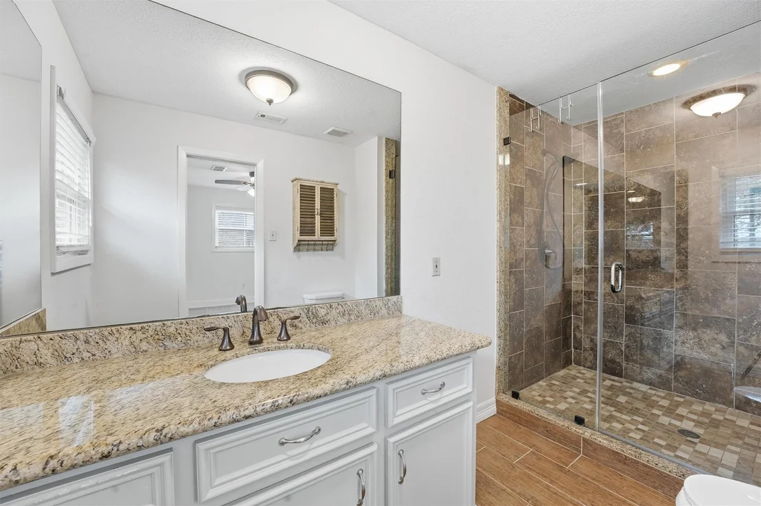 Photo of 715 Timber Cove Drive