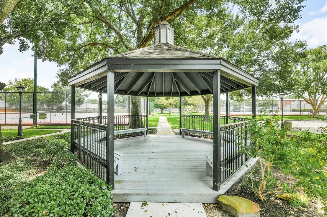 Photo of 4805 Whispering Falls Drive