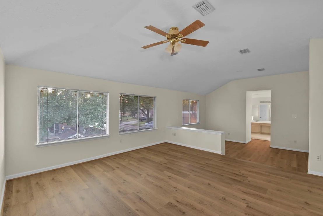 Photo of 4911 Silver Fox Drive