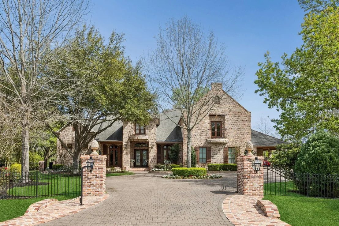 Photo of 27306 Owosso Court