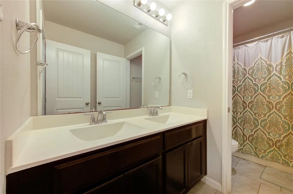 Photo of 9011 Hemlock Drive