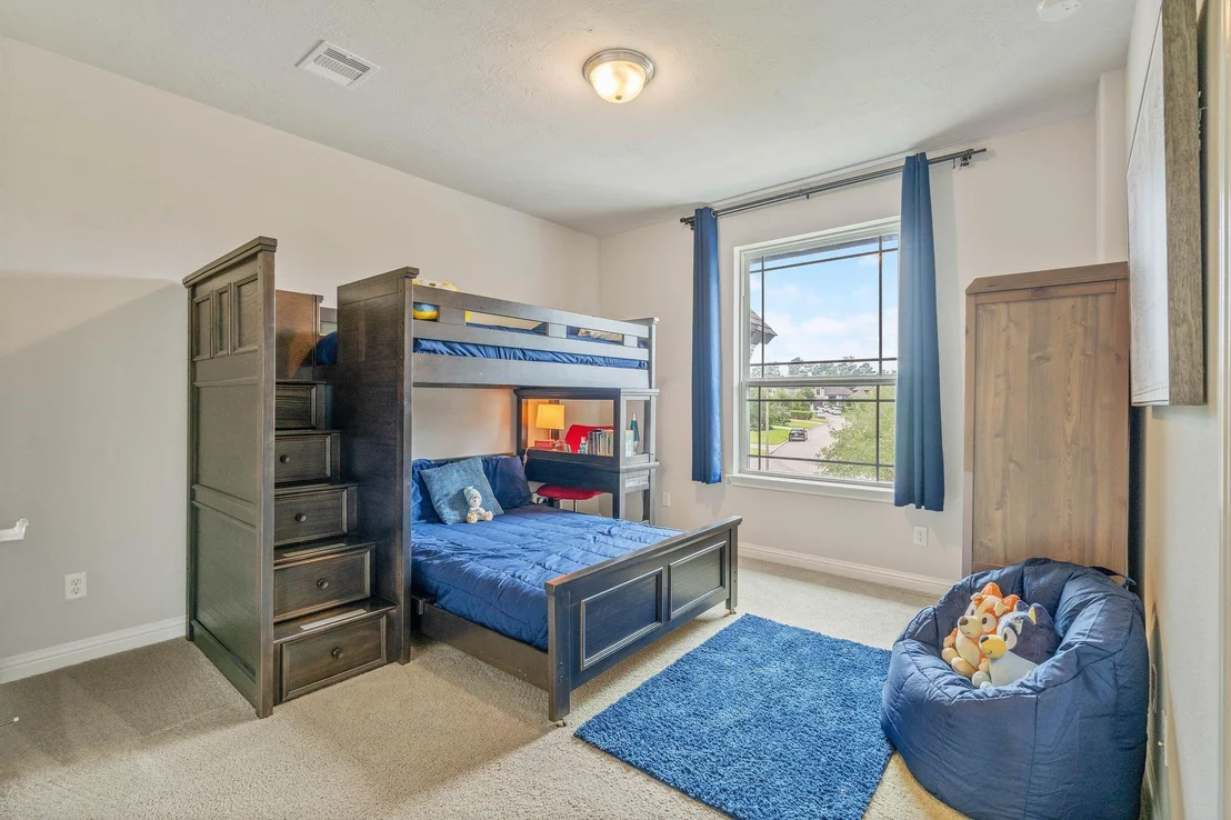 Photo of 34 Jaden Oaks Place