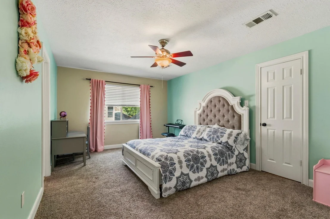 Photo of 17618 Hidden Forest Drive