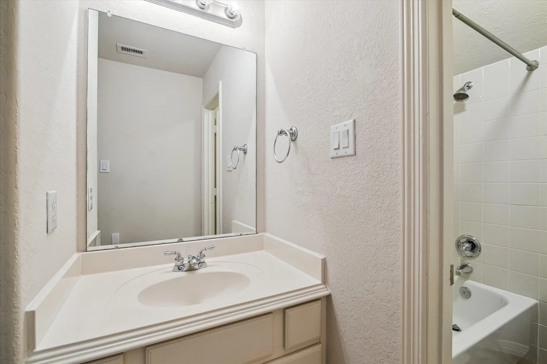 Photo of 3203 Holly Path Drive