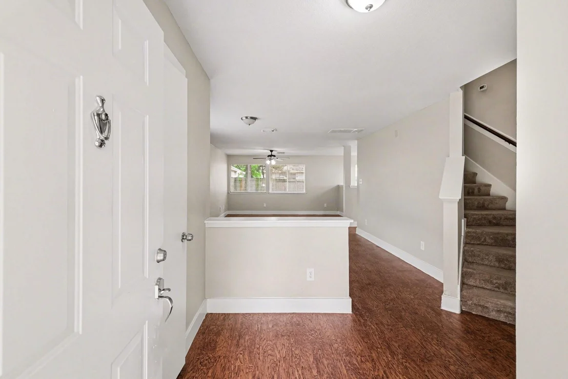 Photo of 817 Dragonfly Drive