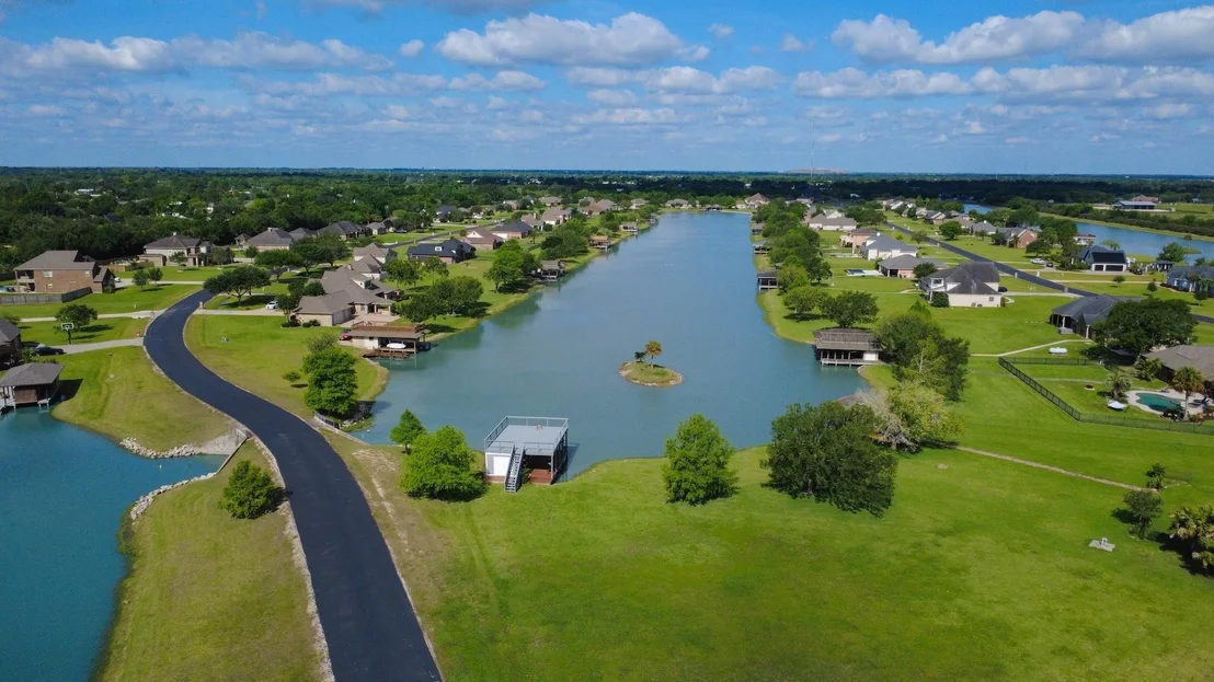 Photo of 226 Lago Circle Drive N