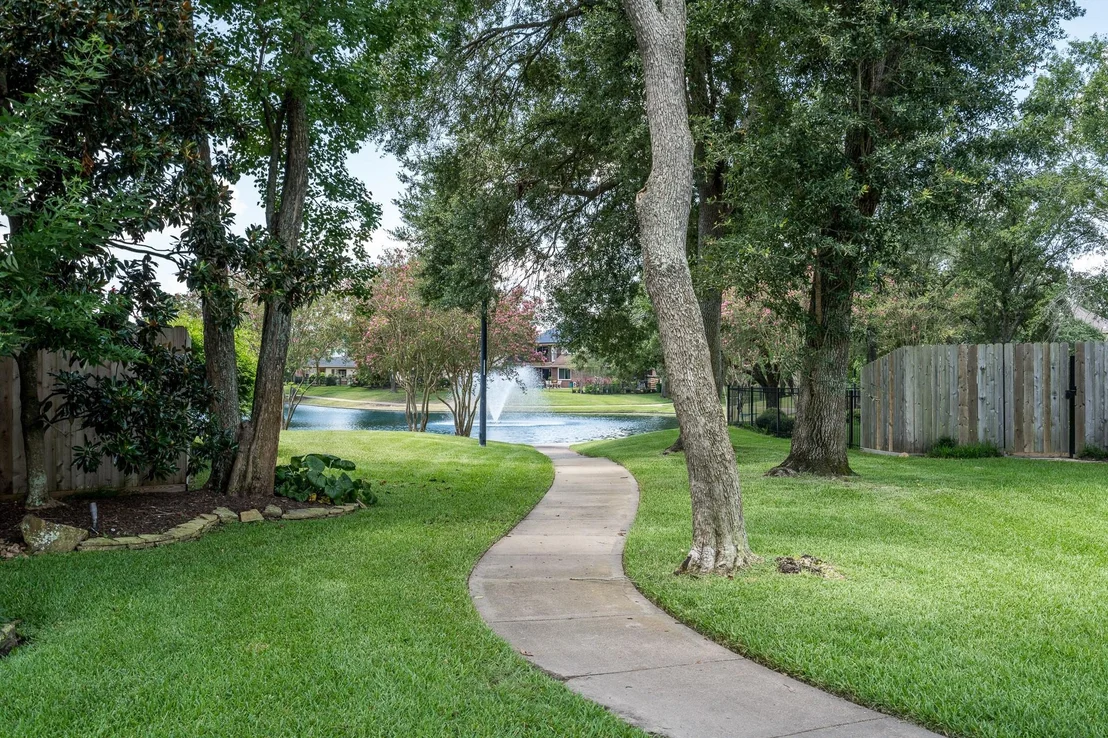 Photo of 15823 Lake Loop Drive