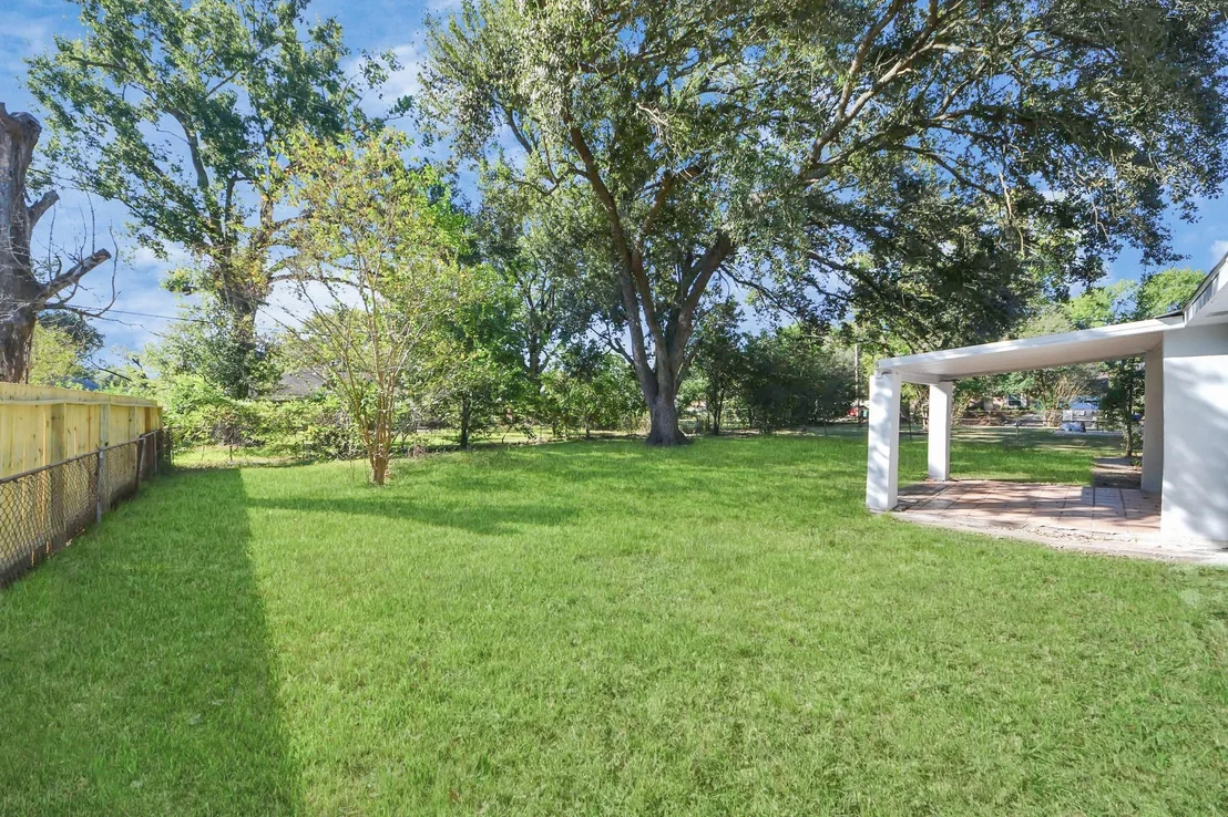 Photo of 6031 Dellfern Drive