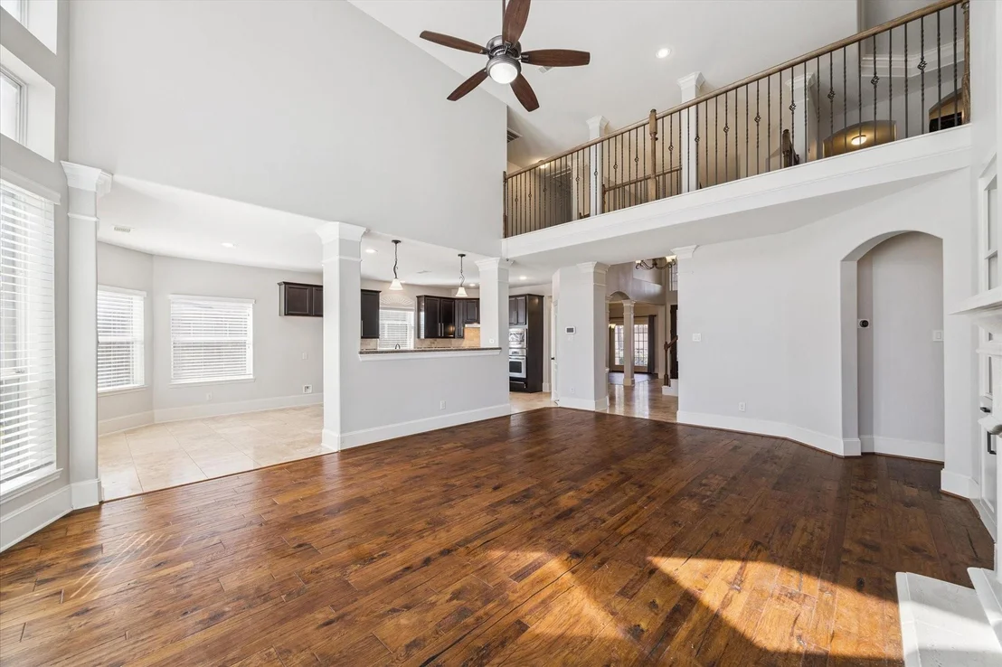 Photo of 27423 Sunrise Ranch Lane
