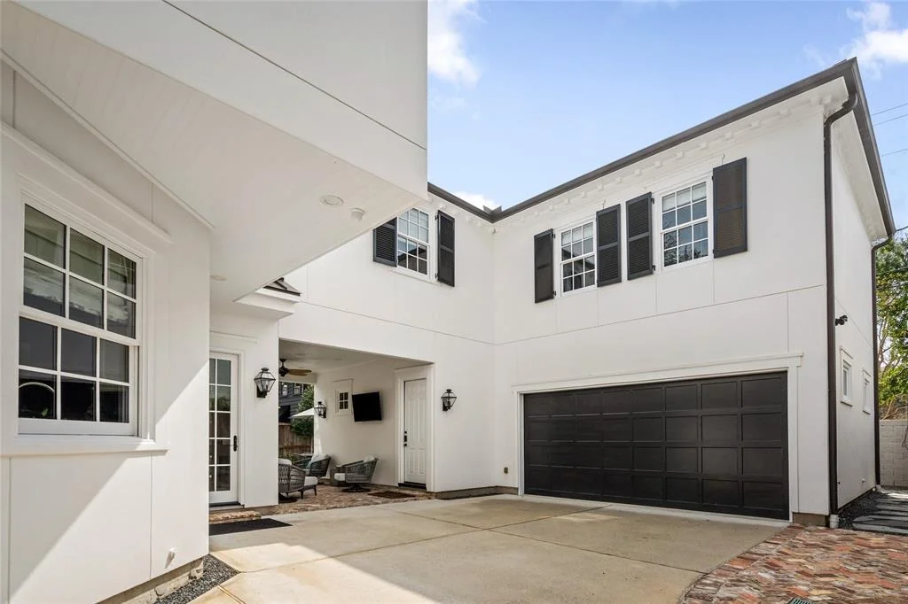 Photo of 2443 Pelham Drive