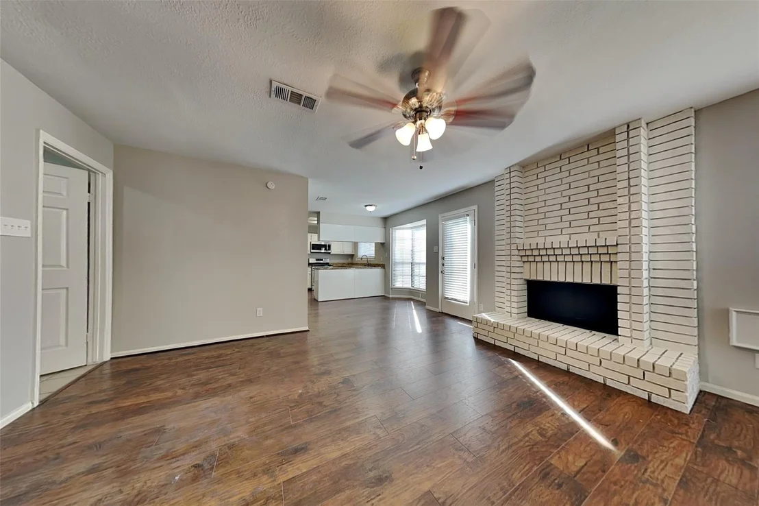 Photo of 134 E Pathfinders Circle