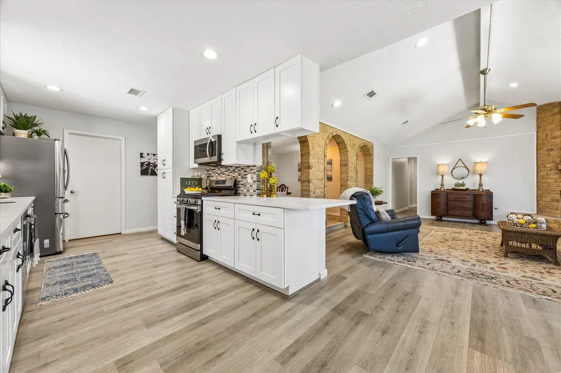 Photo of 16427 Clearcrest Drive