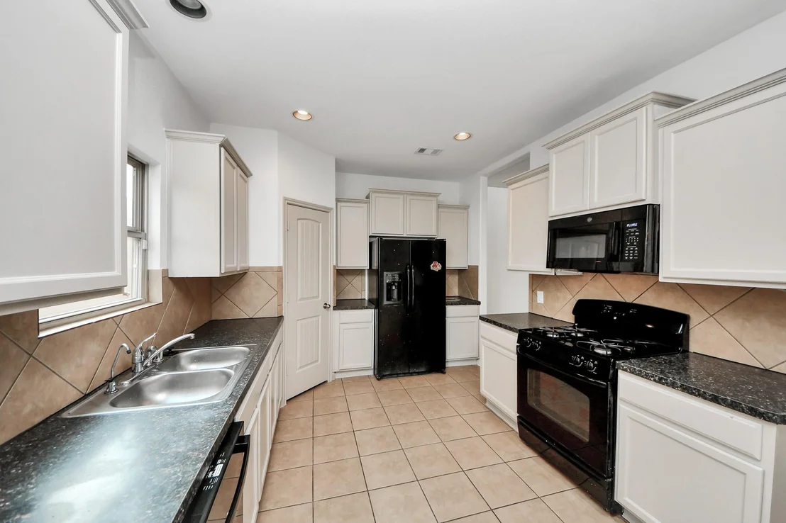 Photo of 13935 Long Meadow Drive