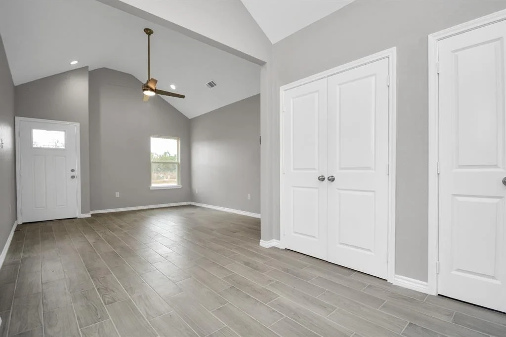 Photo of 364 Road 5704