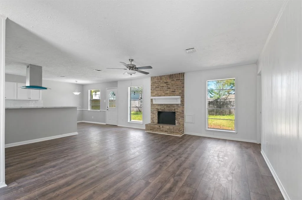 Photo of 23838 English Oak Drive