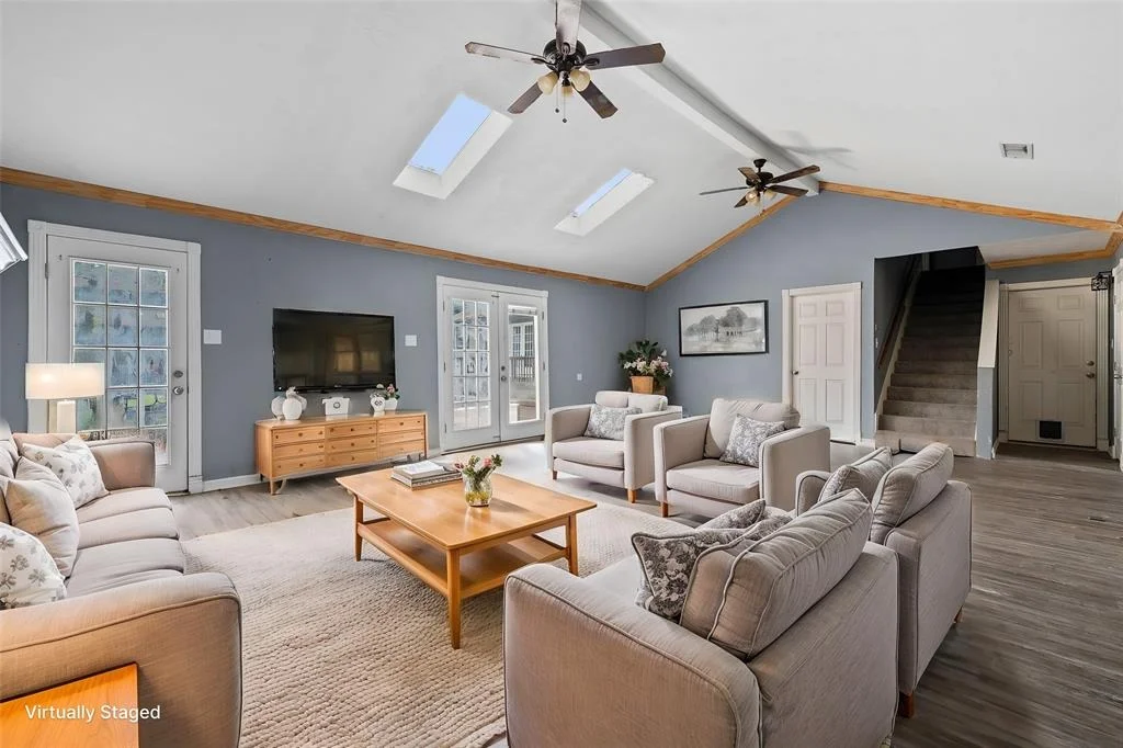 Photo of 300 Shady Glen Lane