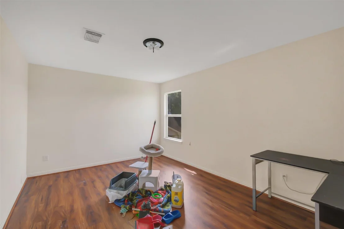 Photo of 8915 High Ridge Lane