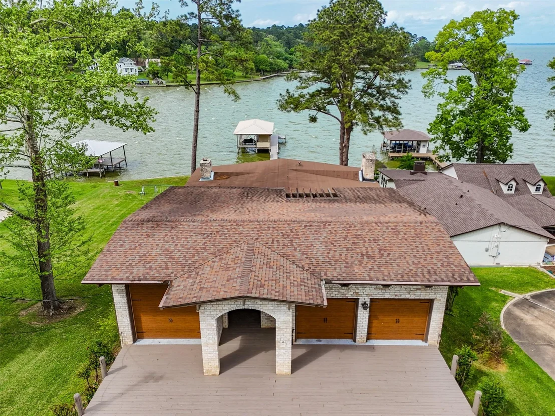 Photo of 121 Holiday Lane