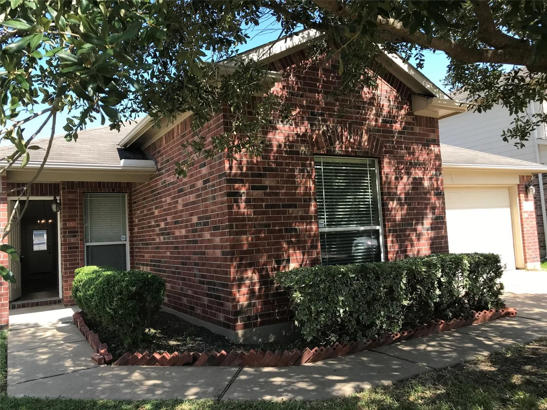 Photo of 19514 Rum River Court
