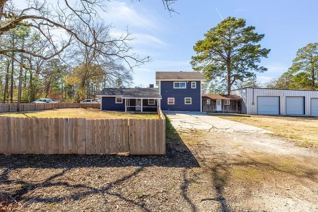 Photo of 195 Lakeside Drive