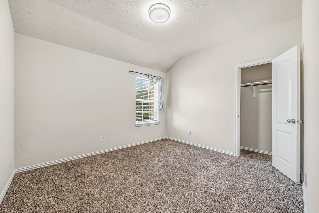Photo of 22922 Jetty Manor Lane