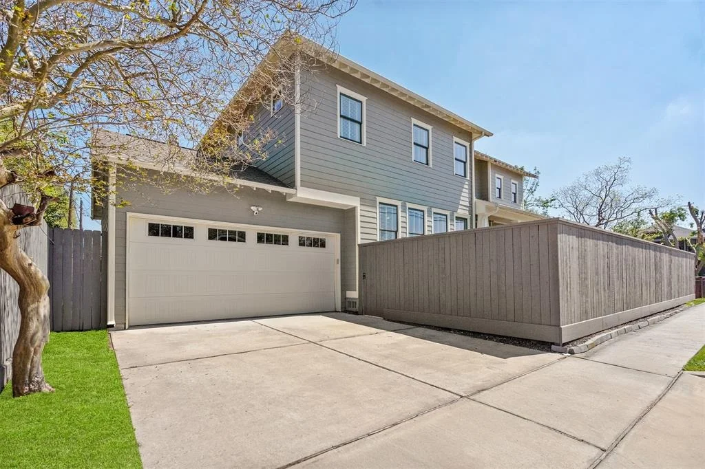 Photo of 801 Ralfallen Street