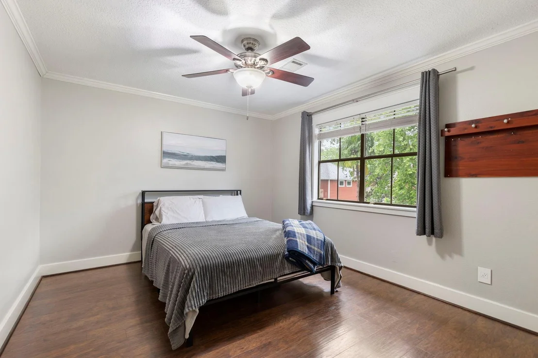 Photo of 6 Robin Springs Place