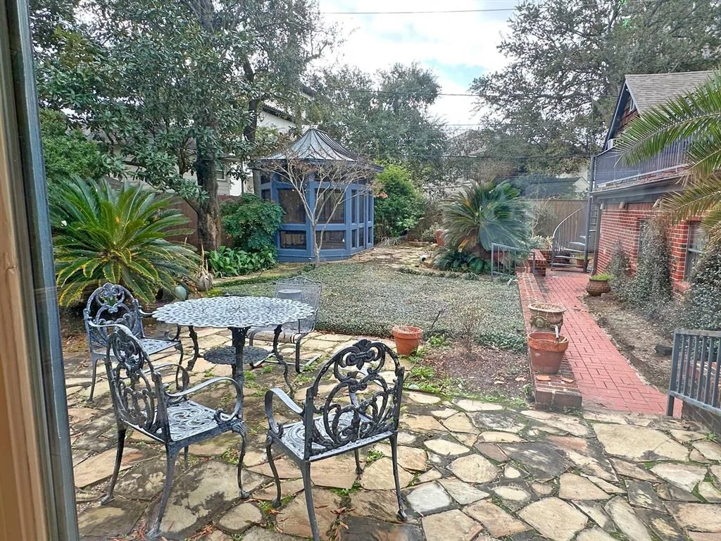 Photo of 5312 Cherokee Street