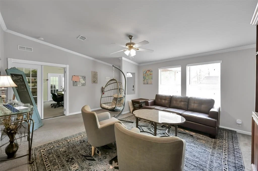 Photo of 18993 Ferne Drive