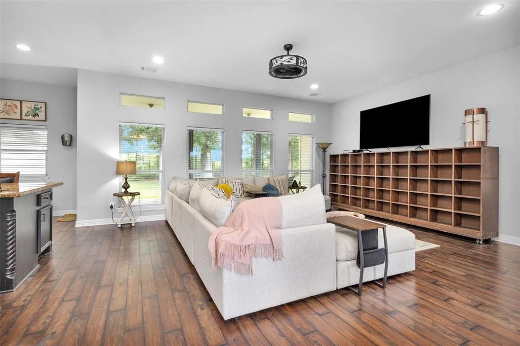 Photo of 10810 Farrell Road