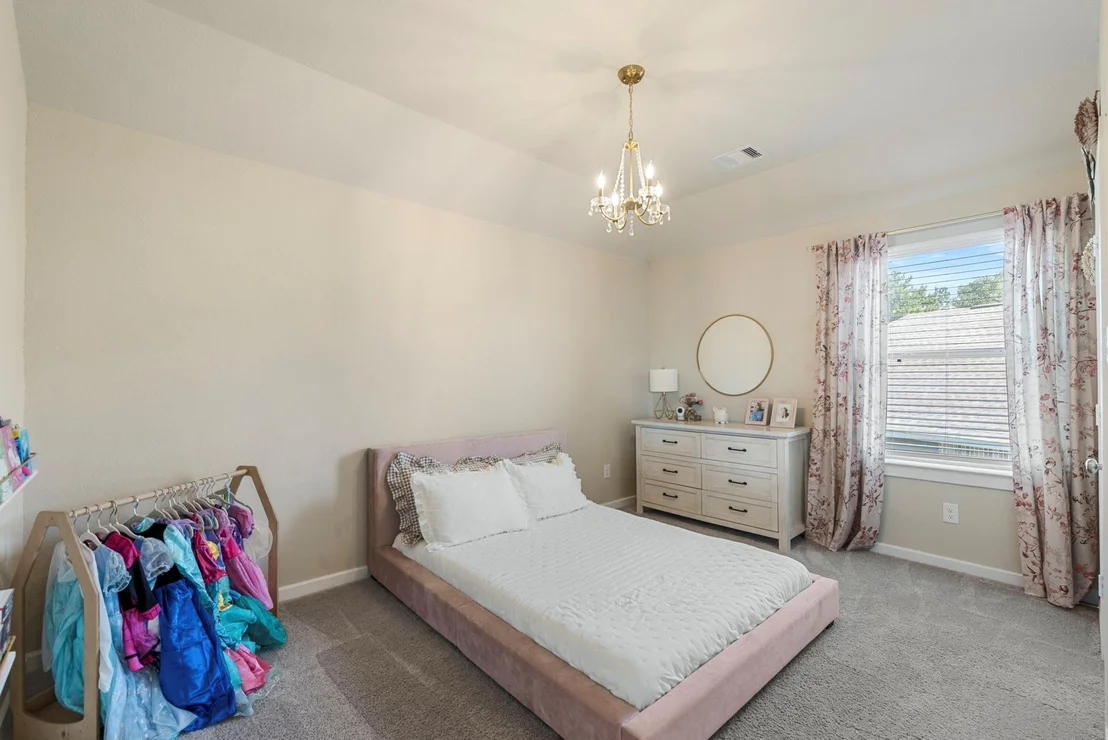 Photo of 337 Andes Drive