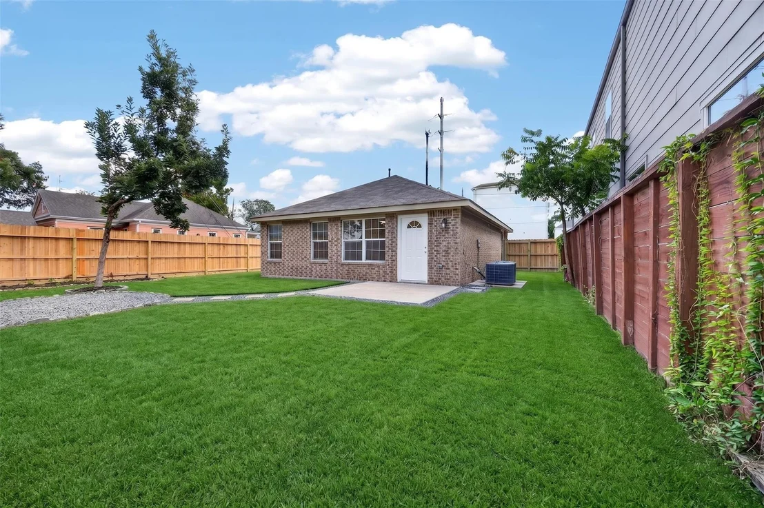 Photo of 1302 Shearn Street