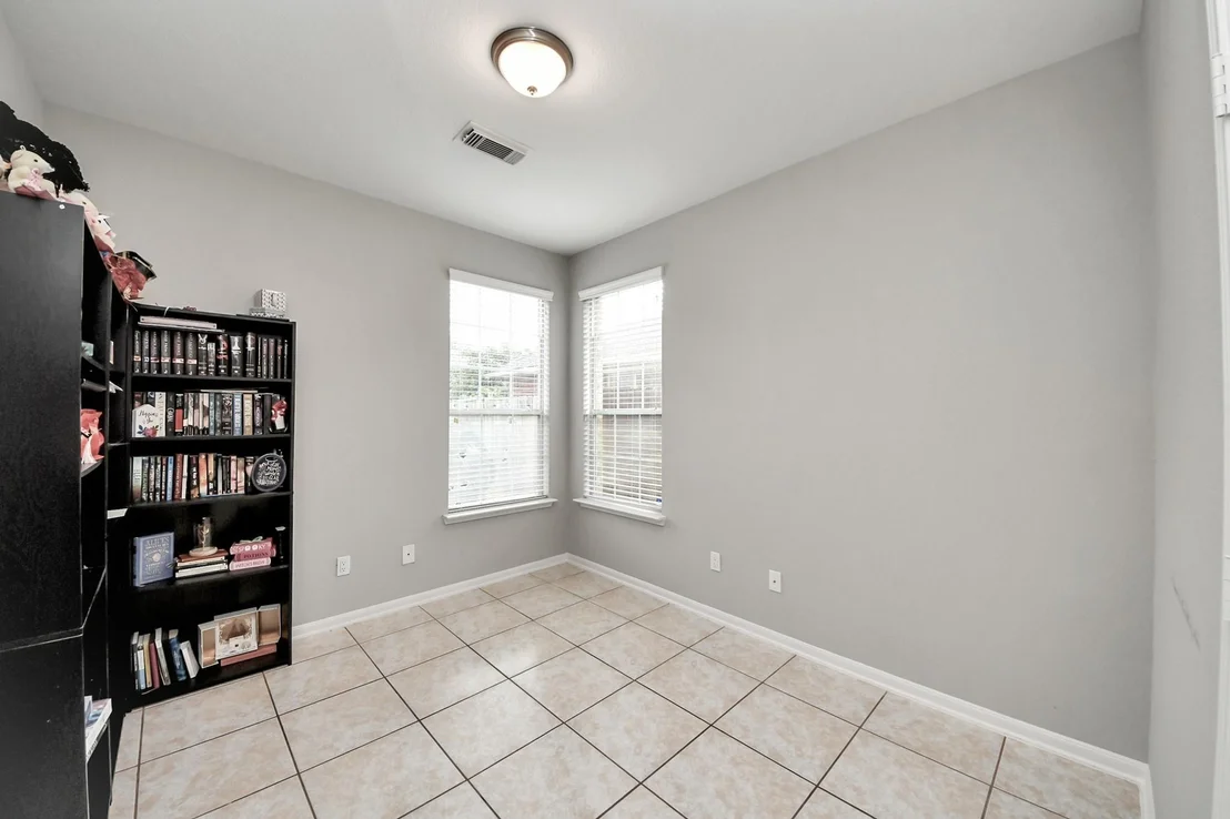 Photo of 1315 Chalk Rock Drive