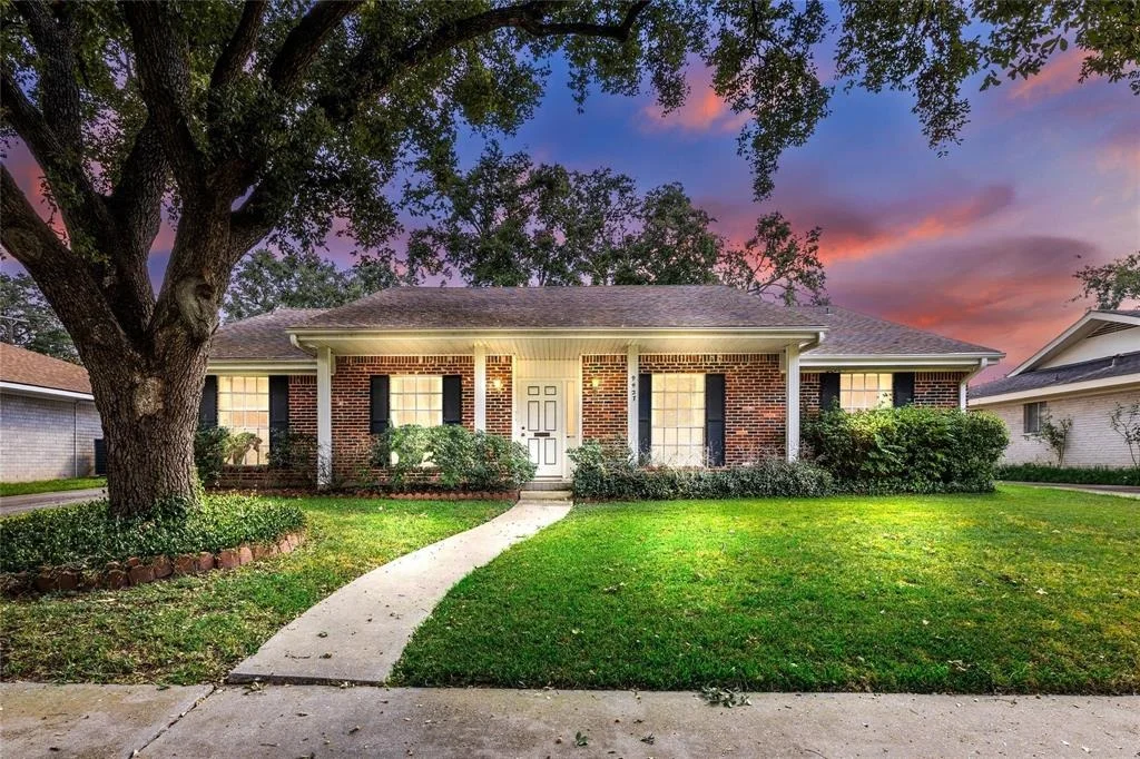 Photo of 9427 Braewick Drive