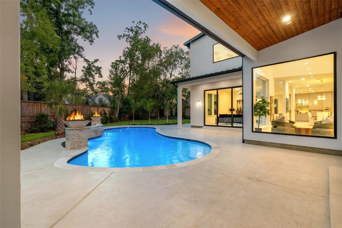 Photo of 625 Piney Point Road