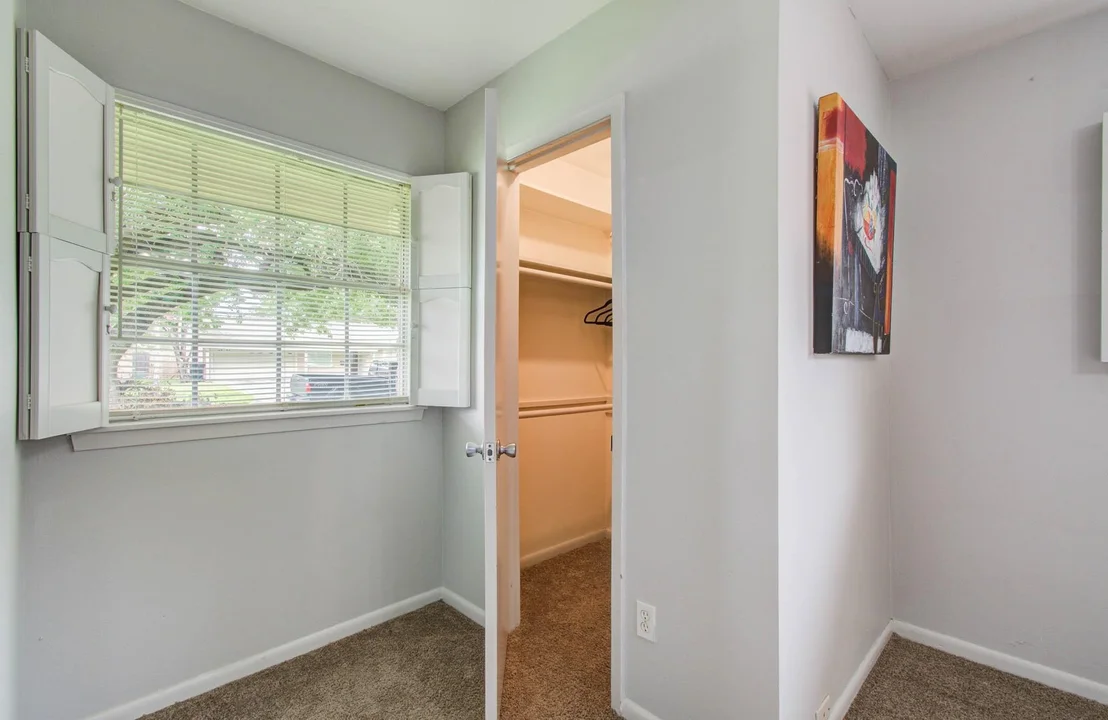 Photo of 5471 Kuldell Drive